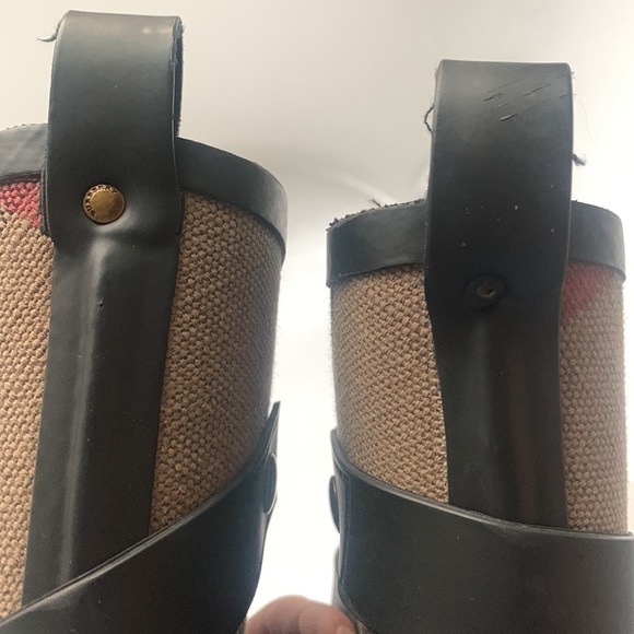 COPY - Burberry Rain Boots - Picture 6 of 7